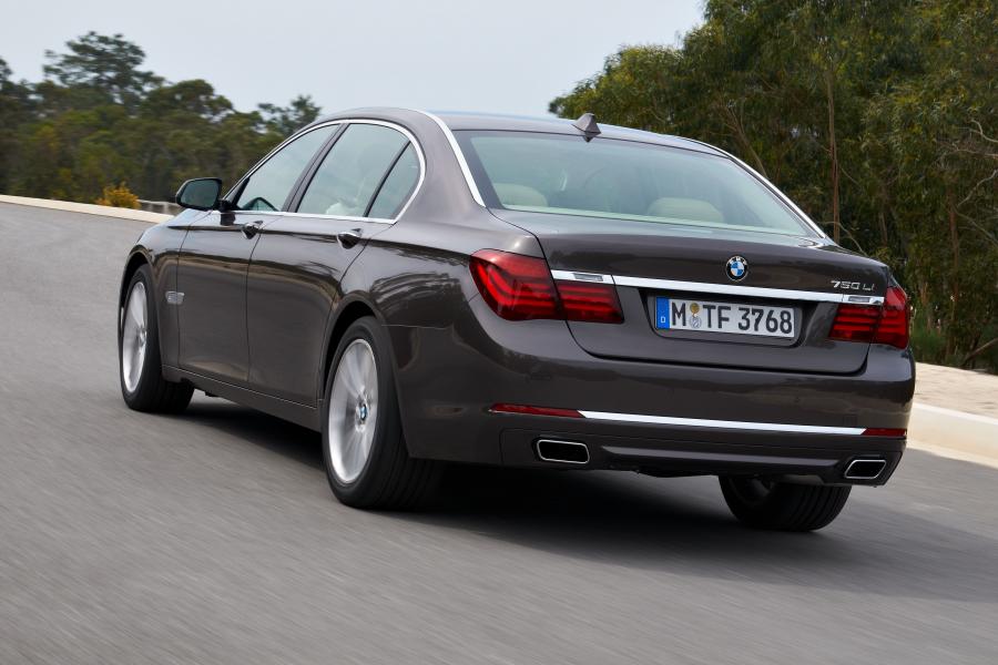  BMW 750iL 2012 года  (фото 44 из 61)